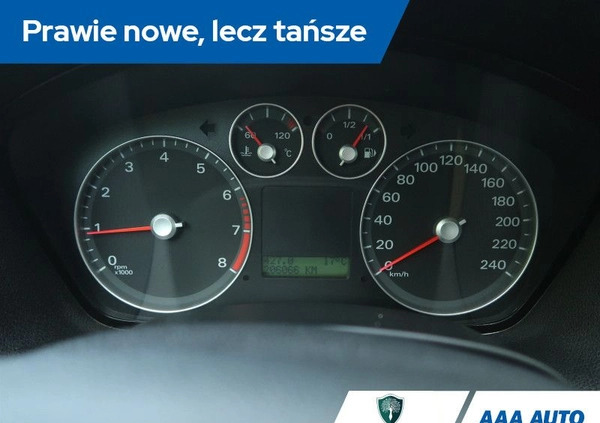 Ford Focus cena 14000 przebieg: 206060, rok produkcji 2005 z Myślenice małe 211